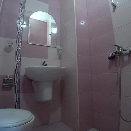 ели Csernomorec