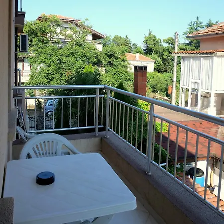 ели Vendégház Csernomorec