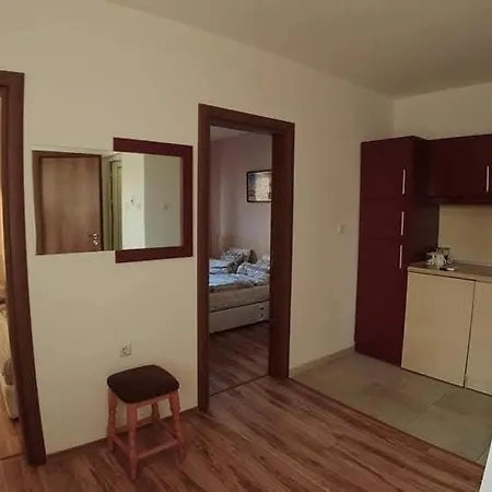 ели Vendégház *